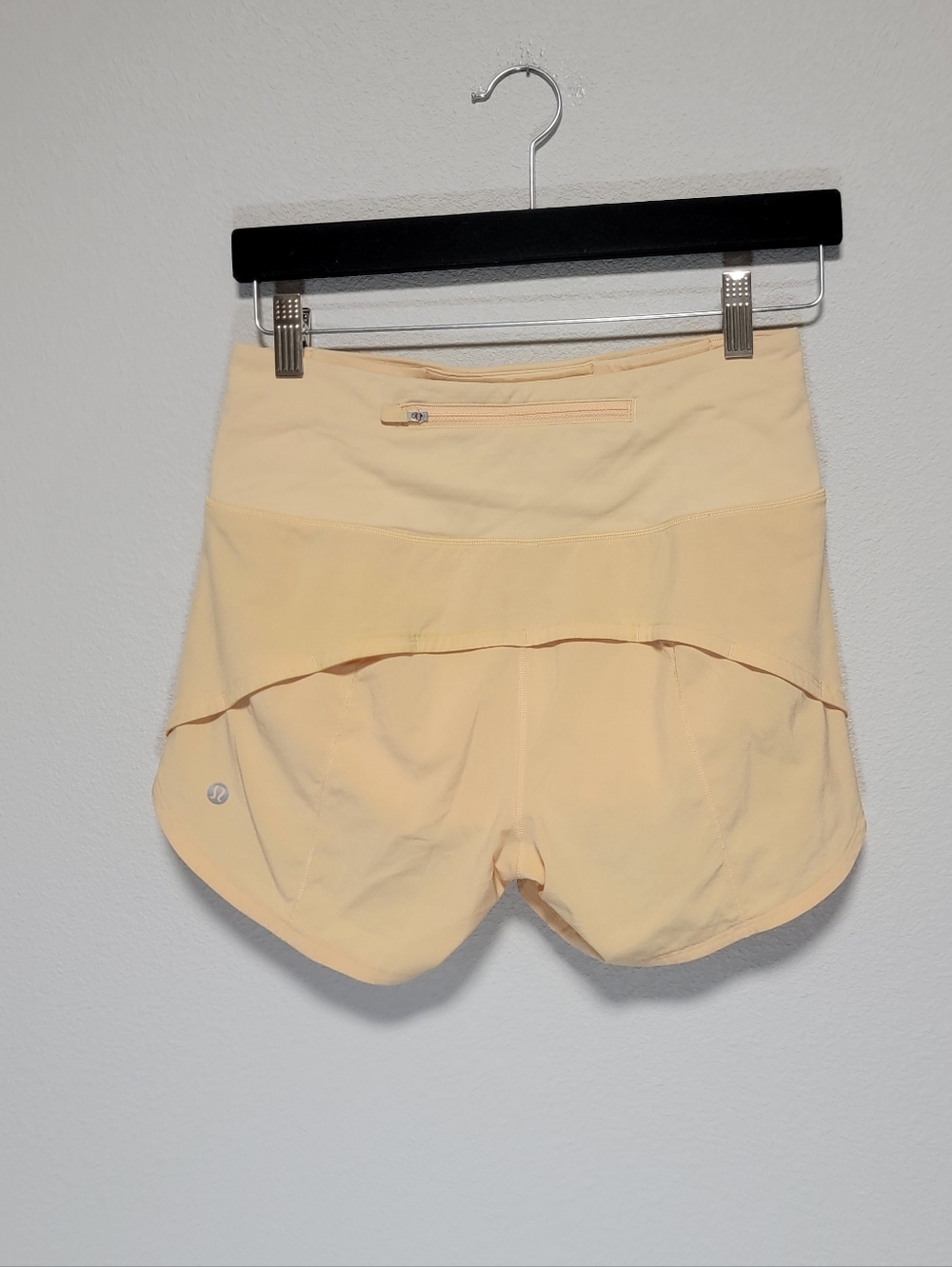 Lululemon Lined Running Shorts Peach